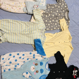 赤ちゃん用肌着 服50〜70 靴下譲りますの画像