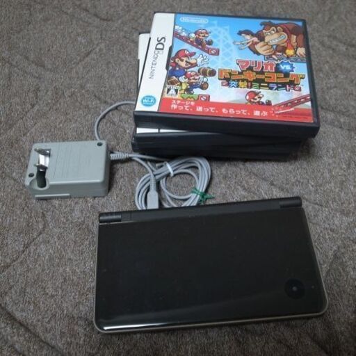 （受付終了します）任天堂DSi LL