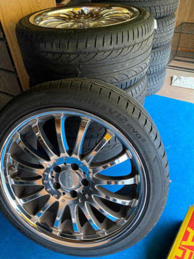 期間限定値下げ　　カールソン19インチ