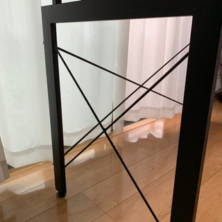 黒テーブルの画像