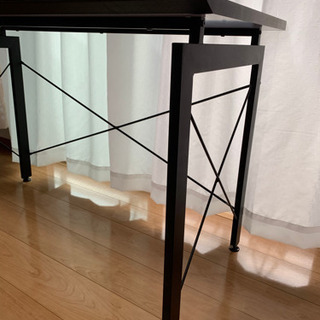 黒テーブルの画像