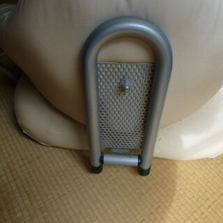 腰痛持ちの方に座椅子　あぐらをかくとピタッとはまる唐十郎の私家版・座椅子の画像