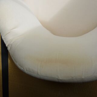 腰痛持ちの方に座椅子　あぐらをかくとピタッとはまる唐十郎の私家版・座椅子の画像