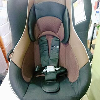コンビ ゼウスターン ユーロ チャイルドシートの画像