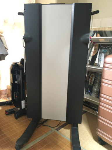 取引中　東芝　ズボンプレッサー