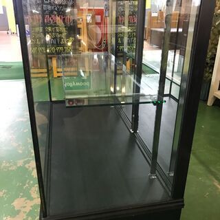 木製ショーケースの画像