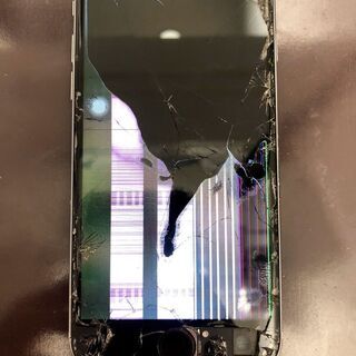 iPhoneの液晶が壊れてしまうと初期化しなければいけなくなるかも！？