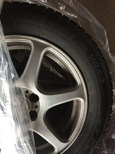 【お取引き先決定しました】スタッドレスタイヤ195/60R16(1シーズンのみ使用)