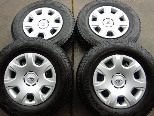 ２００系ハイエース純正スチール　１５インチ　スタッドレスタイヤ付き