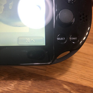 PSVITA PCH-2000 メモリーカード32G ソフト5本付きの画像
