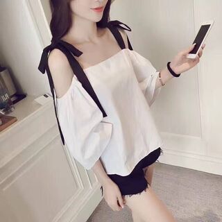 【新品】【選べるサイズ】レディース フレアスリーブ オフショルダー ブラウス 白 リボン ストラップ トップス Mサイズ オフショル トレンド ゆったり 体型カバー 韓国ファッションの画像