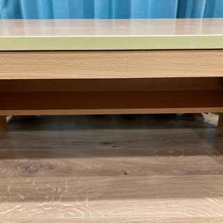 木製パソコンデスクの画像