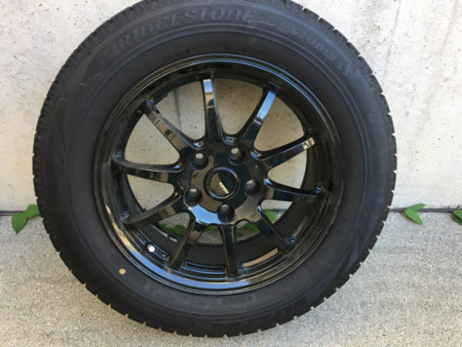 スタッドレスタイヤ ホイールセット　205/60R16 ホイール付