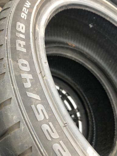 225/40R18夏タイヤ良品2本セット❣️ インプレッサG4  ベンツAクラス　レクサスIS等に