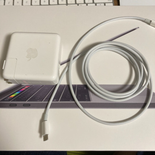 Macbook Pro 13インチ 2018 i5 16G 512G US
