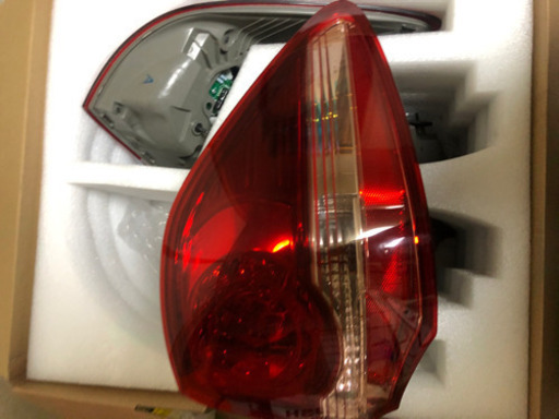 クラウン200 テールランプ