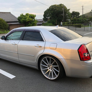 クライスラー300C  5.7hemi  の画像