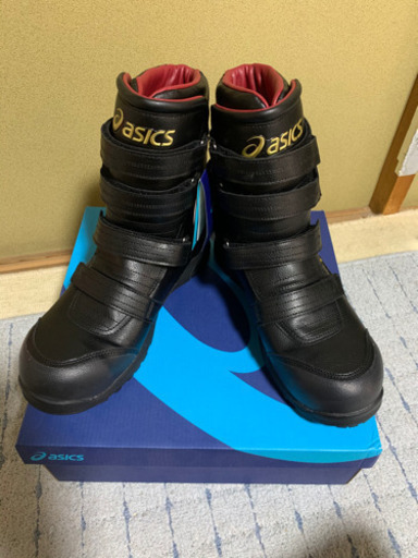 新品未使用アシックス安全靴２７cm☆