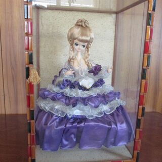 ガラスケース入り　フランス人形　受渡日9月21日以降　受渡場所（...