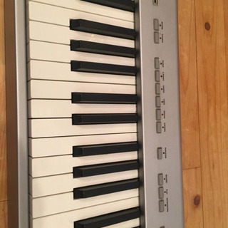 KORG キーボード 電子ピアノの画像