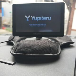 ユピテル5.0型 ポータブルカーナビ。