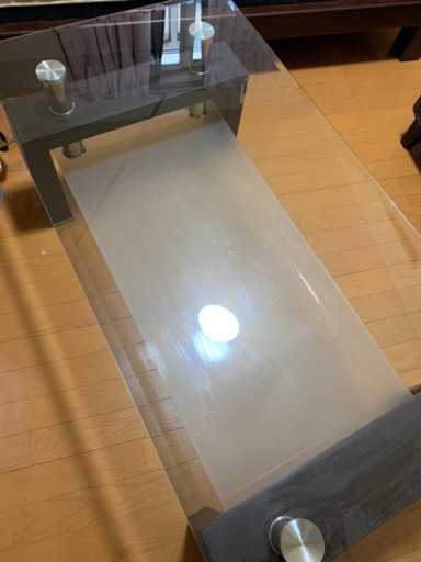 ガラステーブル
