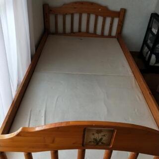 ２段ベットを解体して一段つづ分けて使っていましたの画像