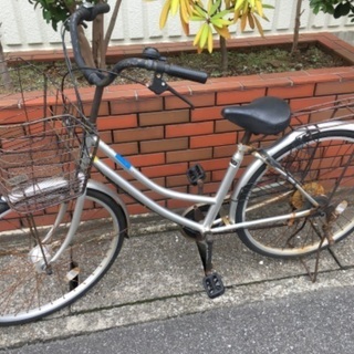 (chariyoshy 出品)26インチ自転車　シルバー　6段ギア　オートライト付き
