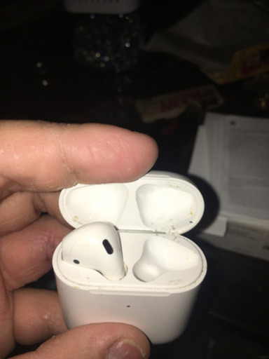 Air pods 第二世代　片耳と本体のみ　値下げ交渉可能