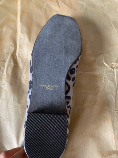 買ったばかり　新品　ヒョウ柄　スクエアトゥパンプス