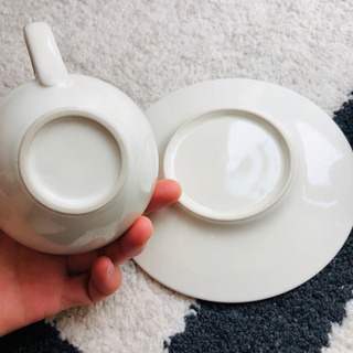 シンプル　カップ&ソーサーの画像