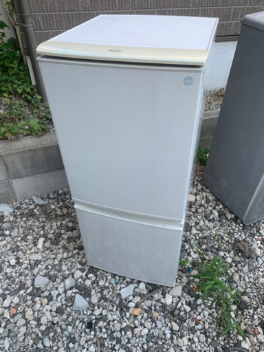 配送可能　シャープ　ノンフロン冷凍冷蔵庫　SJ-K14W-FG