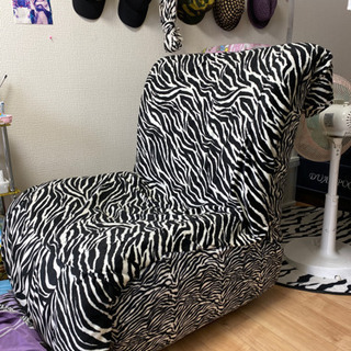 リメイクゼブラ柄リクライニング回転式ソファー❣️値下げしました❣️