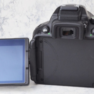 カメラデビューセット⭐ニコン D3000⭐️一眼レフカメラ⭐️手ぶれ補正Wレンズ Amazon | Nikon デジタル一眼レフカメラ D3000 レンズキット D3000LK