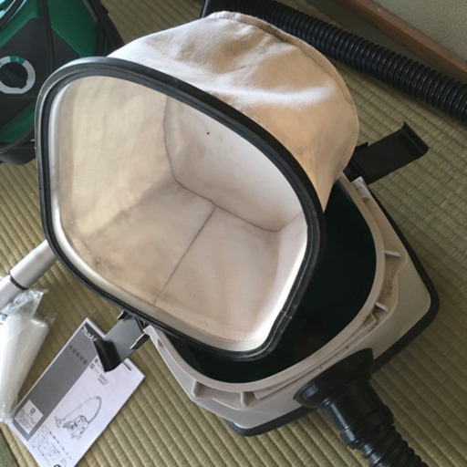 2019年12月購入　マキタ 集じん機 M442 乾湿両用 業務用掃除機