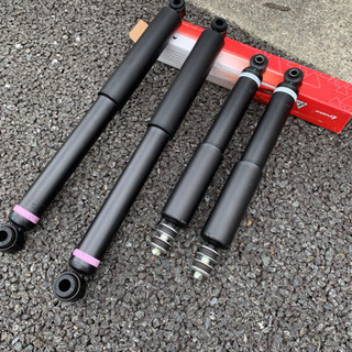 値下げ！ハイエースワゴンGL  新車外し純正ショック　200系　5型の画像