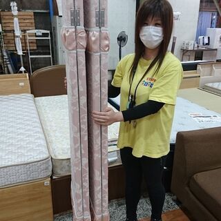 Jennifer taylor　ジェニファーテイラー　4連パーテーション　ピンクカラーの画像