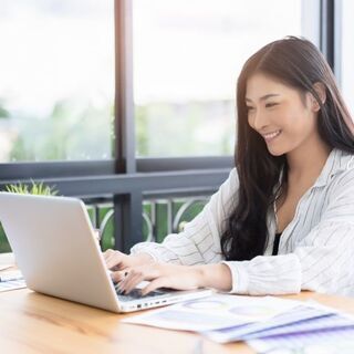 【経験者優遇･社員募集】◎福利厚生充実！◎【介護事務】〈給与〉 時給1500円　安定・安心　週5日　【正写真雇用予定者様】の画像