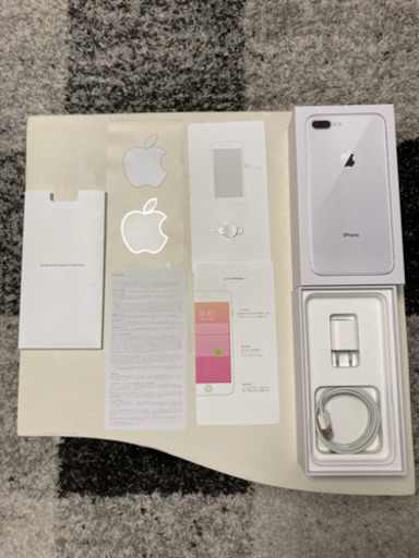 iPhone 8 Plus Silver 64 GB SIMフリー