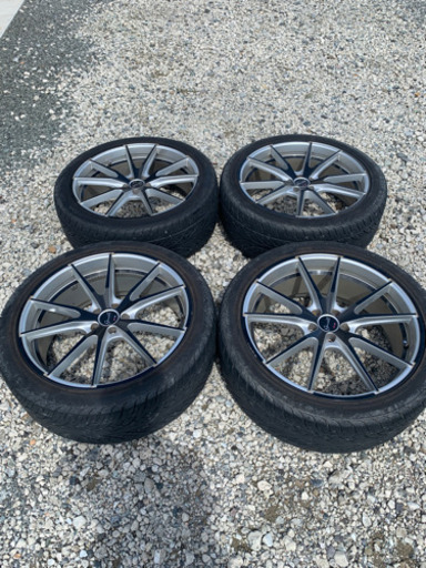 22インチ　ジェネリーホイール