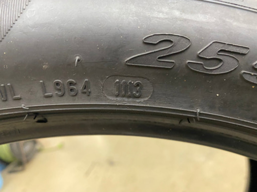 255/40/19 ピレリ pzero 中古品