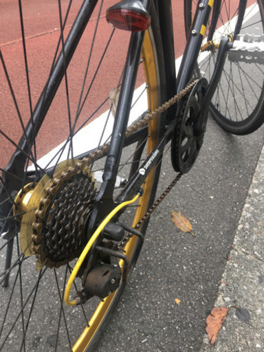 クロスバイク 金黒