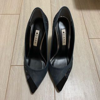 ダイアナ　パンプスの画像