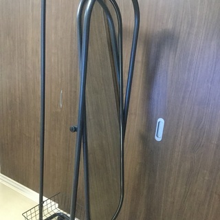 500円❗️【格安】再々値下げ❗️姿鏡付きハンガーラックの画像