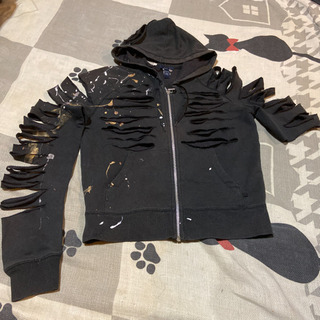 【GAP XXS ダメージ パーカー ブラック】ダンスやハロウィンにいかがですか？の画像