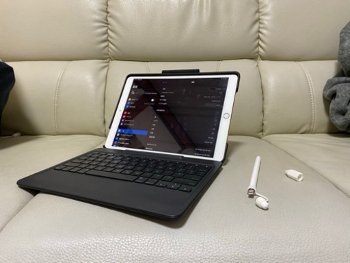 iPad Pro 10.5インチ Wi-Fi 64GB MQDX2J/Aゴールド