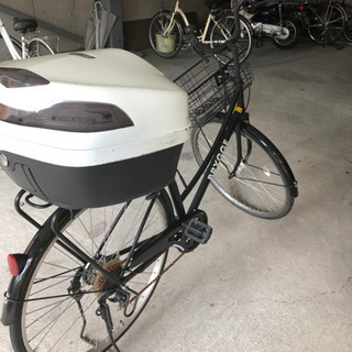 6段切り替えLEDオートライト27インチ自転車の画像