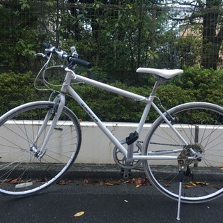 クロスバイク 白 1