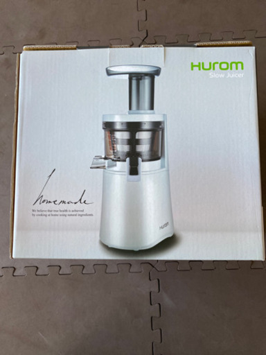 ヒューロム スロージューサー　H-AA-WWA17（ホワイト）