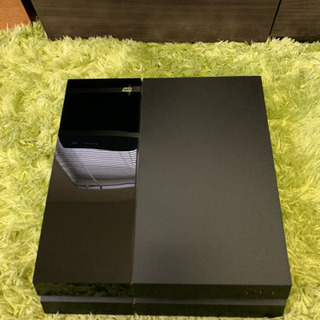 PS4 本体 箱あり ➕ ソフトの画像